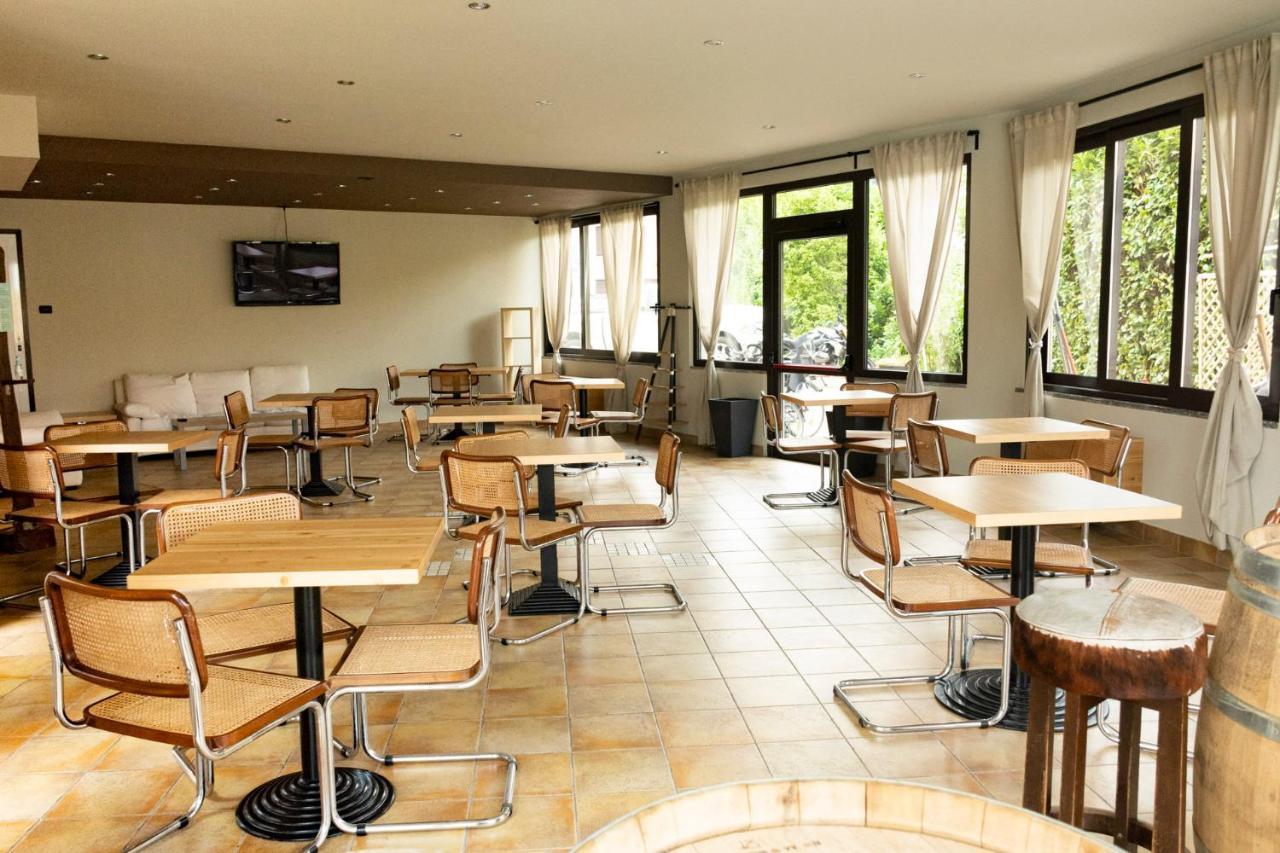 Hotel Bungalows Europa ドマーゾ エクステリア 写真